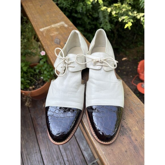 BALLY Women's Vintage Spectator Oxford Wingtip Cream Alligator Toe Shoes 7.5 N - Picture 1 of 8